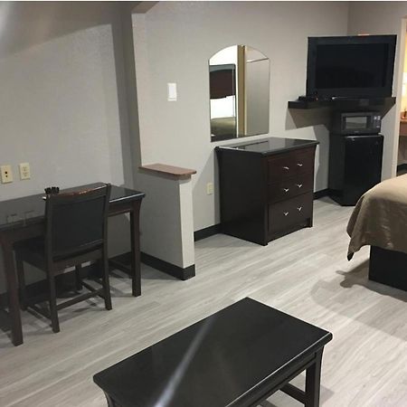Regency Suites Iah Beltway 8 Houston Esterno foto