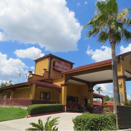 Regency Suites Iah Beltway 8 Houston Esterno foto