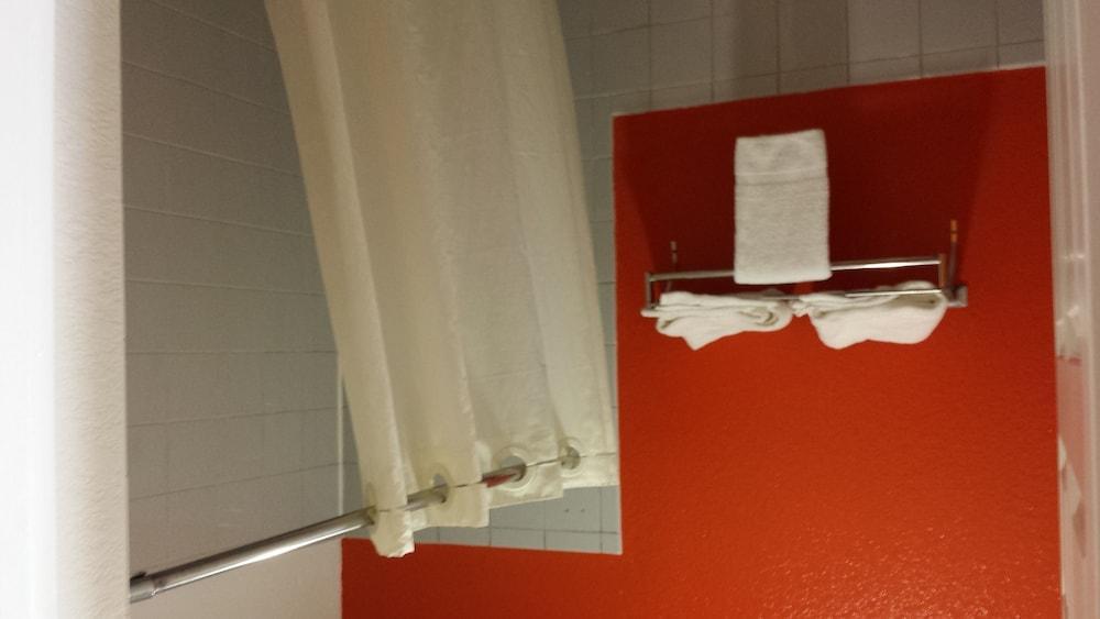 Regency Suites Iah Beltway 8 Houston Esterno foto