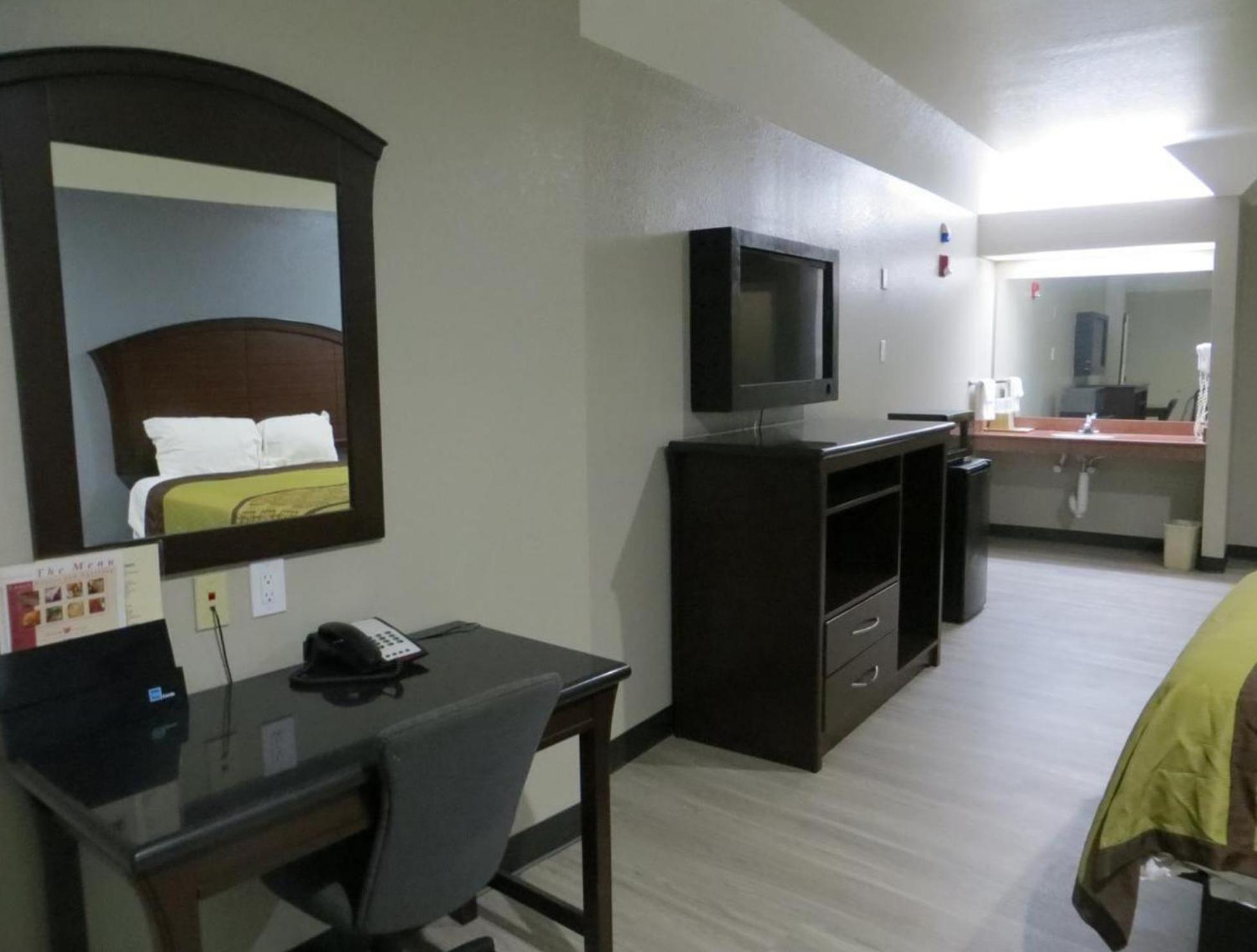 Regency Suites Iah Beltway 8 Houston Esterno foto