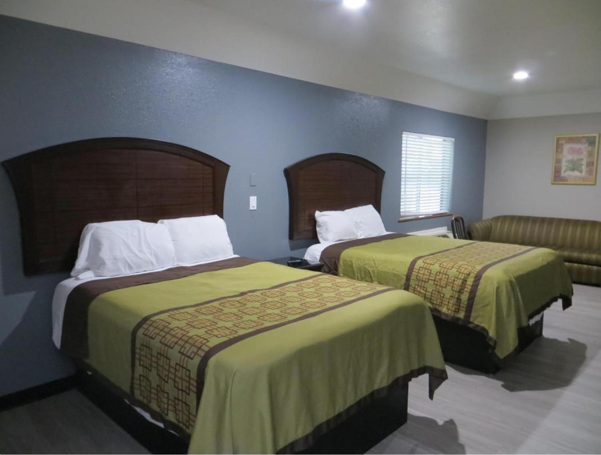 Regency Suites Iah Beltway 8 Houston Esterno foto